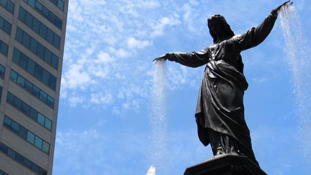 Image of SLIDESHOW: Roadshow Visits Cincinnati