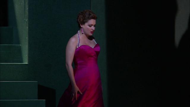 Image of Anna Netrebko, Piotr Beczala and Paulo Szot in Manon